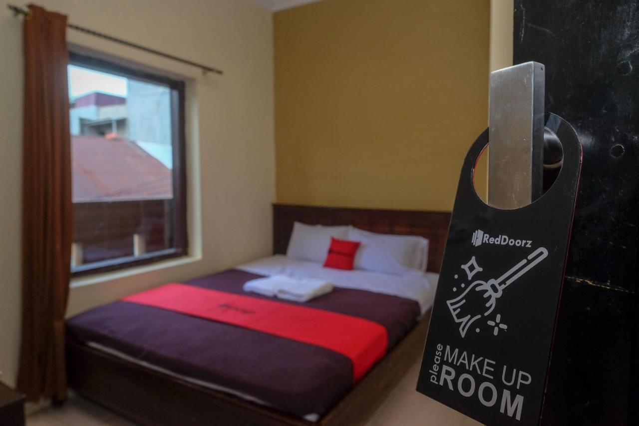 Reddoorz At Hotel Rich Parepare Near Pantai Mattirotasi Екстер'єр фото