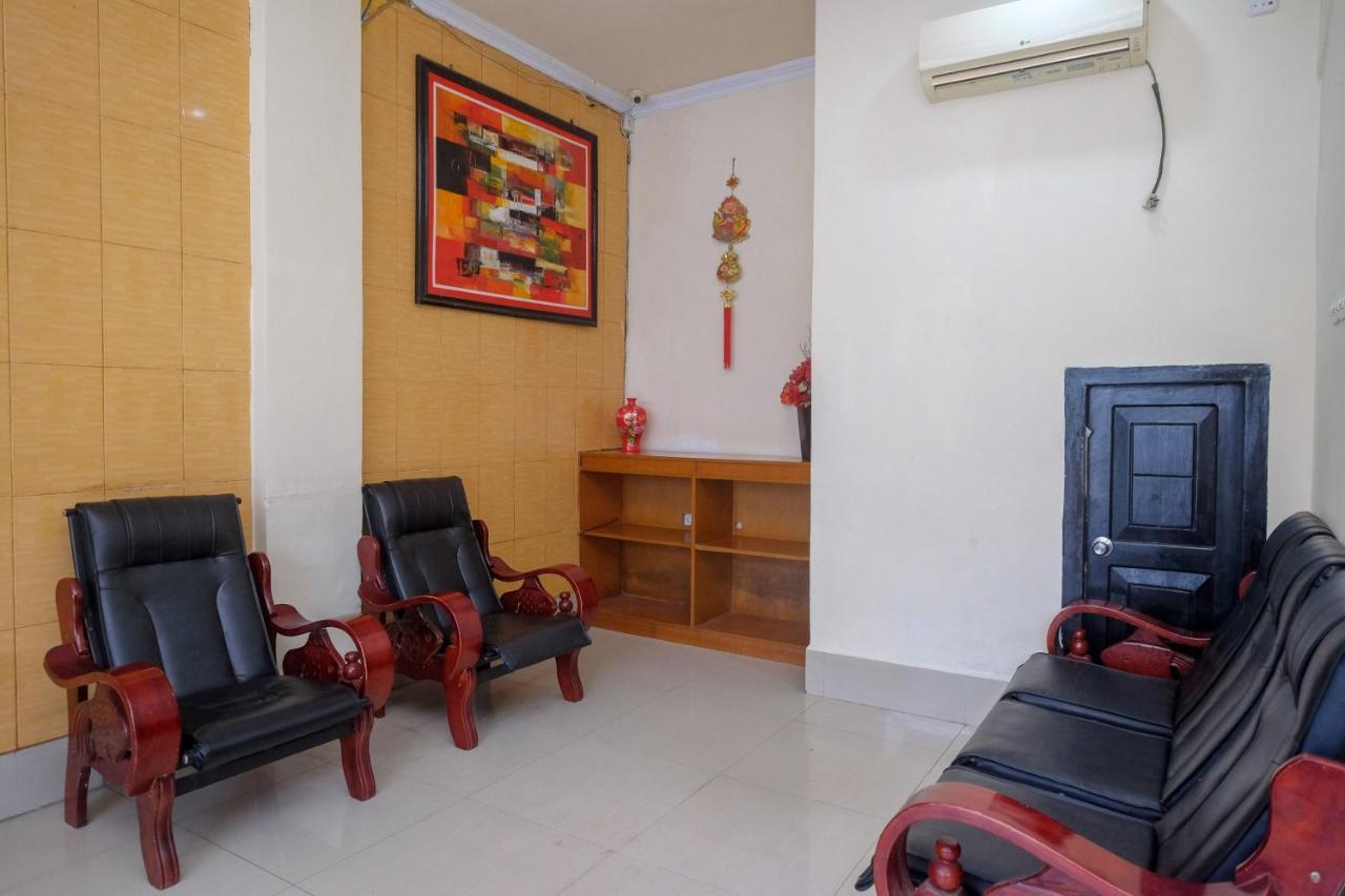 Reddoorz At Hotel Rich Parepare Near Pantai Mattirotasi Екстер'єр фото