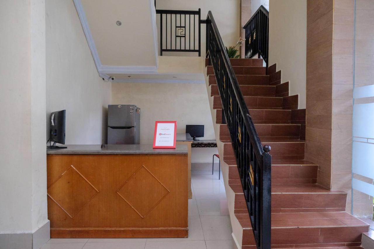 Reddoorz At Hotel Rich Parepare Near Pantai Mattirotasi Екстер'єр фото