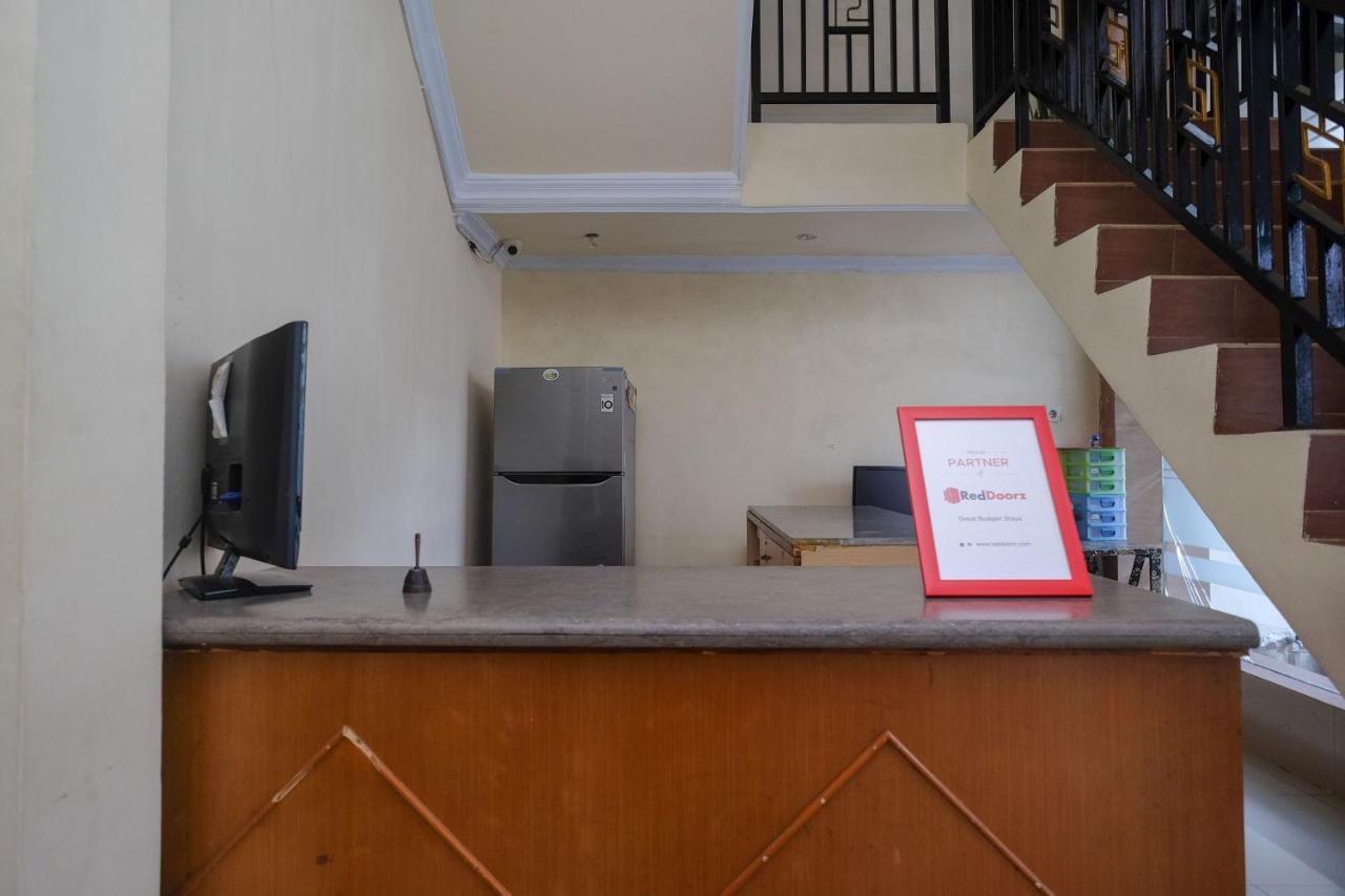 Reddoorz At Hotel Rich Parepare Near Pantai Mattirotasi Екстер'єр фото