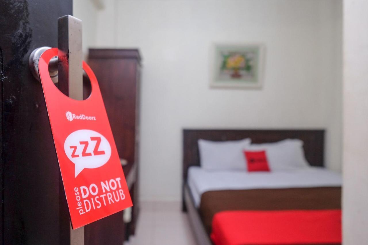 Reddoorz At Hotel Rich Parepare Near Pantai Mattirotasi Екстер'єр фото